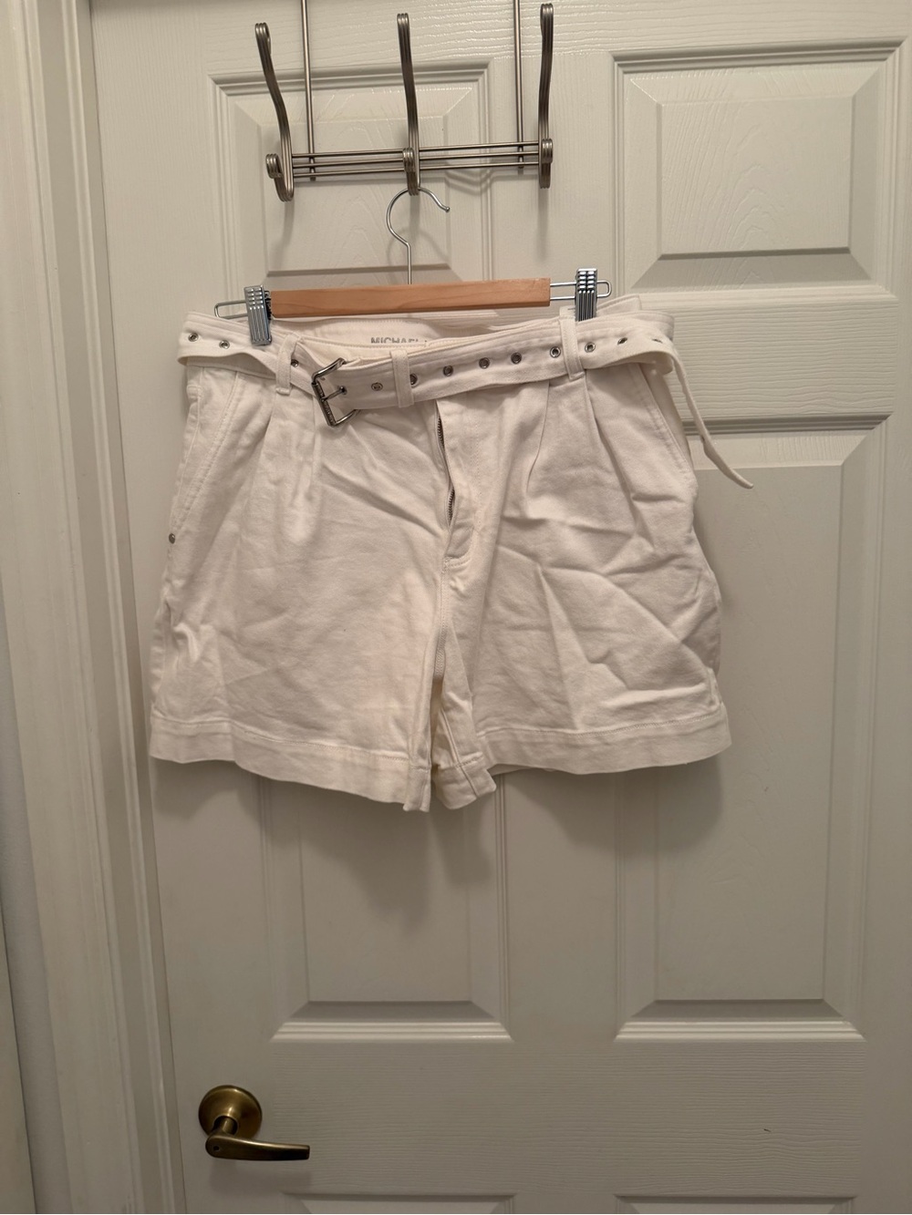 Michael Kors White High-Waist Bermuda Shorts with Belt
